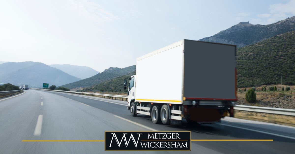 who-pays-for-a-delivery-truck-accident.2212010548550-2