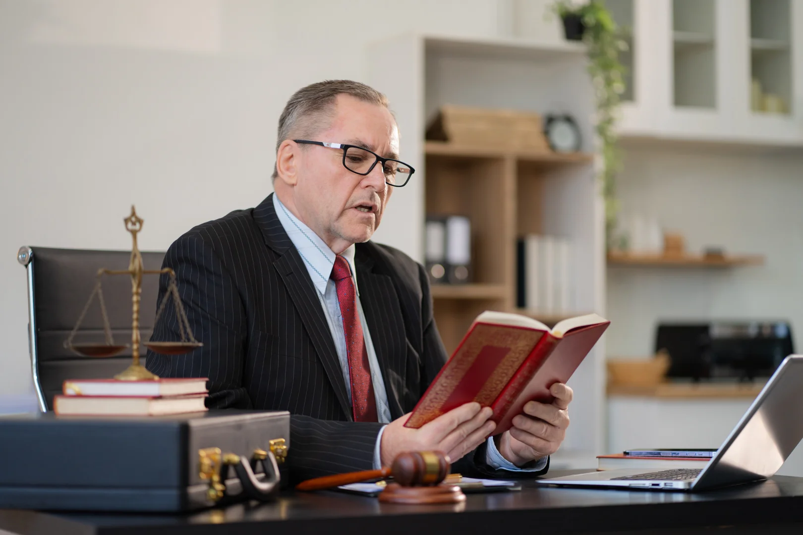 contingency fee attorney - contingency fee attorney