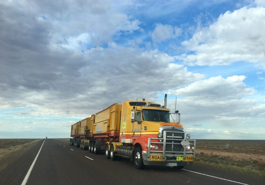 Commercial truck accident lawyer