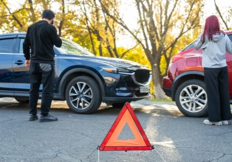 Coche, accidente,,la,mujer, y,el,hombre, que,chocó,el